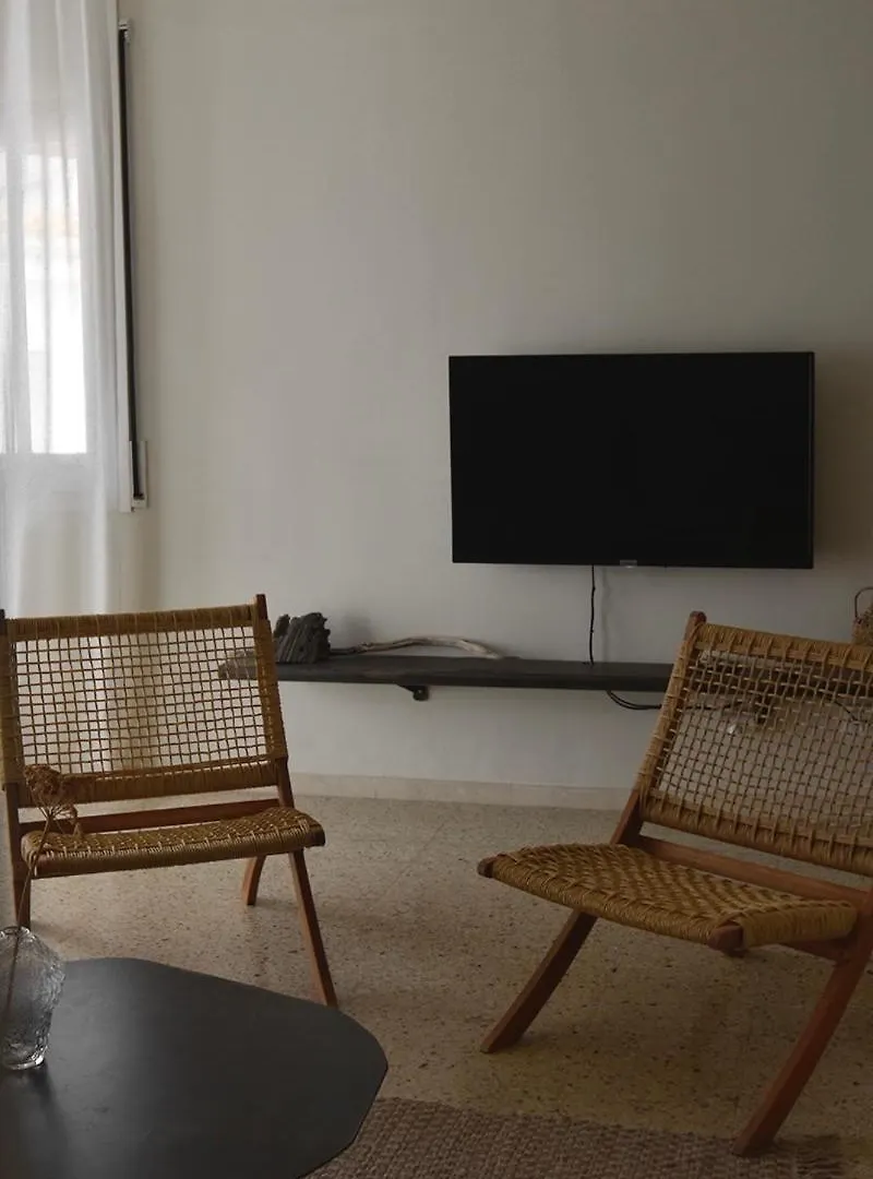 The Appartment Llanca Apartment